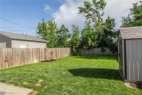Exterior - 513 Ohio St, Elyria, OH 44035 photo 8 of 10
