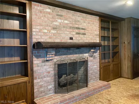Living - 3257 New State Rd, Willard, OH 44890 photo 2 of 5
