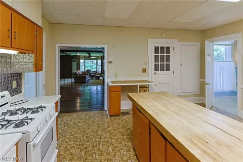Kitchen - 3257 New State Rd, Willard, OH 44890 photo 3 of 5