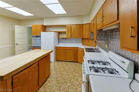 Kitchen - 3257 New State Rd, Willard, OH 44890 photo 1 of 5