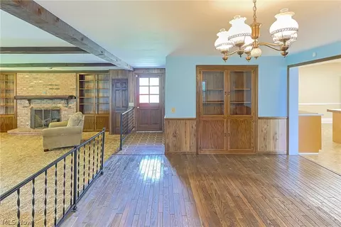 Living - 3257 New State Rd, Willard, OH 44890 photo 3 of 7