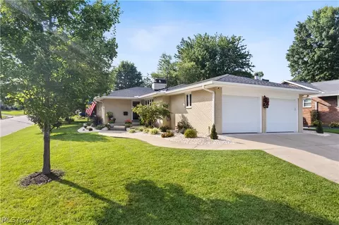 2111 Lewis Ave, Parkersburg, WV 26104