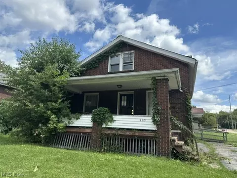 405 Drake Ave, Youngstown, OH 44505