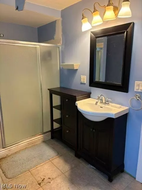 Bath - Undisclosed, Canton, OH 44714 photo 1 of 3
