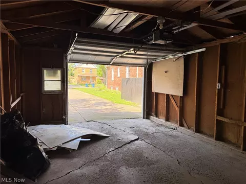 Entry Way - 1868 E 34th St, Lorain, OH 44055 photo 3 of 3
