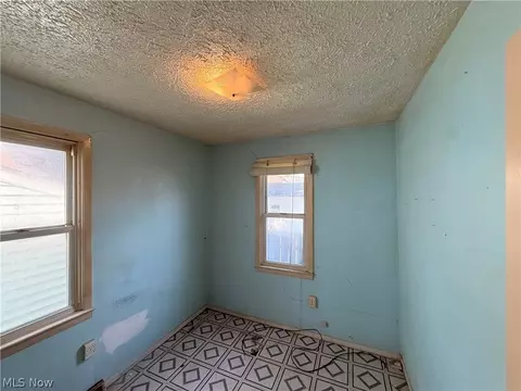 Bedroom - 1868 E 34th St, Lorain, OH 44055 photo 2 of 4