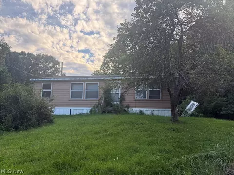 47601 Bell School Rd, East Liverpool, OH 43920