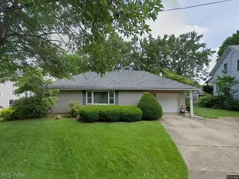335 E Huston St, Barberton, OH 44203
