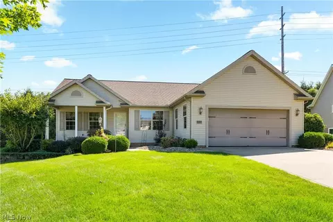 4946 Simsbury Cir NW, Massillon, OH 44646
