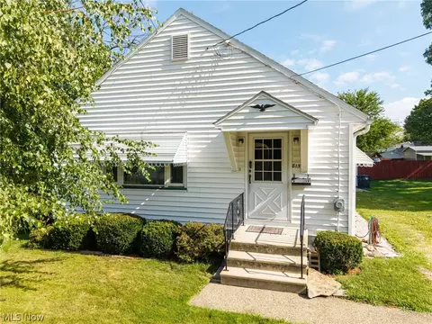 815 Iona Ave, Akron, OH 44314