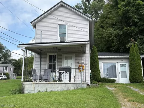 298 E Grant St, East Palestine, OH 44413