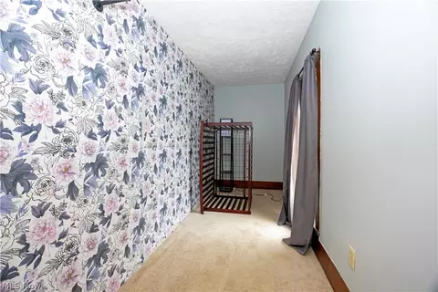 Bedroom - 125 E Walnut St, Ashland, OH 44805 photo 6 of 6