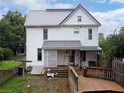 Exterior - 125 E Walnut St, Ashland, OH 44805 photo 3 of 4