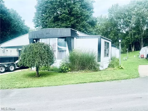 7443 Spillway #41, Lisbon, OH 44432