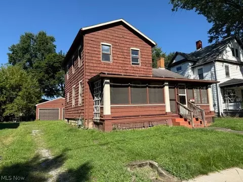 128 Sayers Ave, Niles, OH 44446