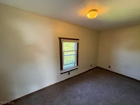 Bedroom - 128 Sayers Ave, Niles, OH 44446 photo 1 of 1