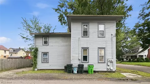 820 Parkview St NE, Massillon, OH 44646
