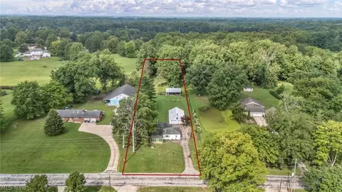 11690 Durkee Rd, Grafton, OH 44044