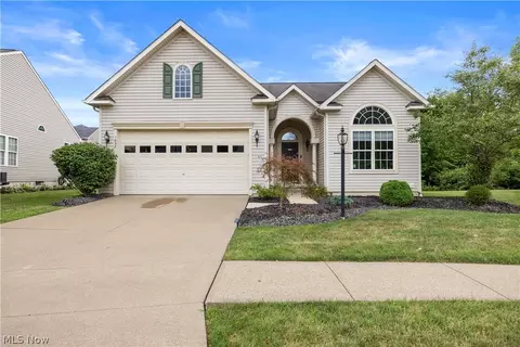 5052 Forestland Ct, Brunswick, OH 44212