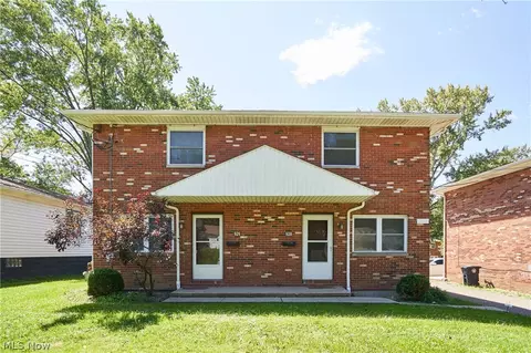 926 Russell Ave, Akron, OH 44307