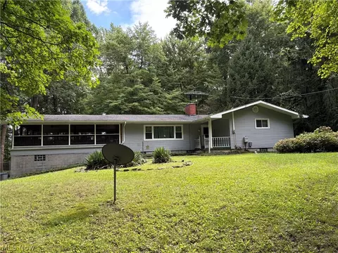 3459 Hewitt Gifford Rd, Warren, OH 44481