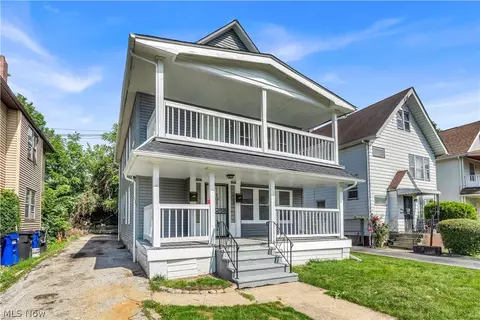 1041 E 146th St, Cleveland, OH 44110