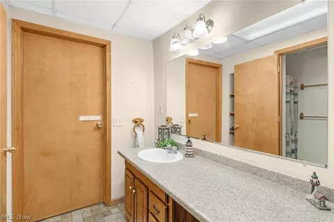 Bath - 40450 Parsons Rd, Lagrange, OH 44050 photo 5 of 5