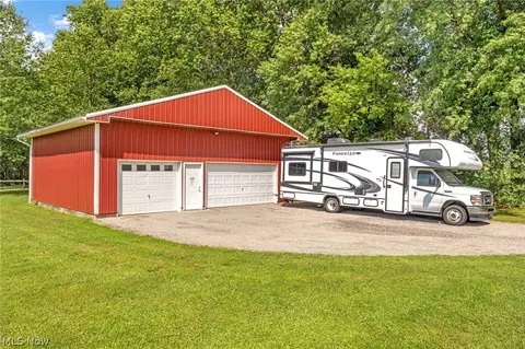 Exterior - 40450 Parsons Rd, Lagrange, OH 44050 photo 2 of 5