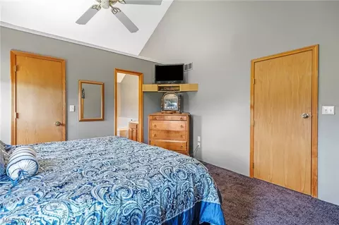 Bedroom - 40450 Parsons Rd, Lagrange, OH 44050 photo 2 of 6