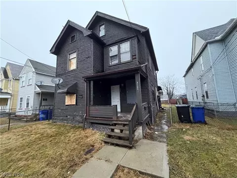 3185 W 58th St, Cleveland, OH 44102