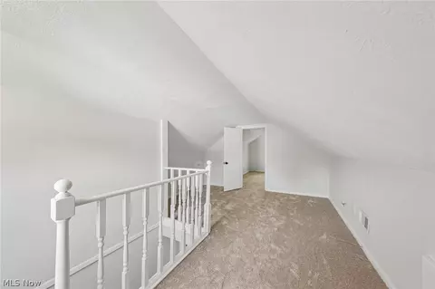 Entry Way - 1155 Bell Ct, Elyria, OH 44035 photo 5 of 8