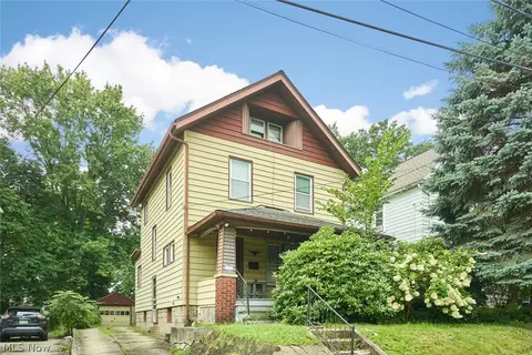 446 E Voris St, Akron, OH 44311