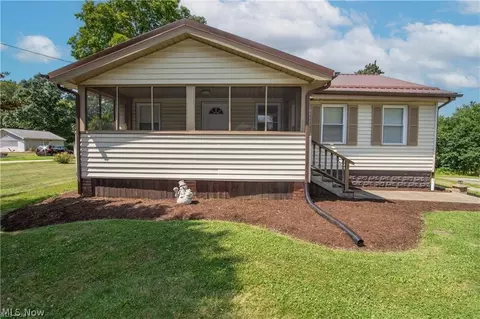 3804 Eigen St, Youngstown, OH 44515