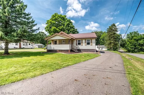 3804 Eigen St, Youngstown, OH 44515
