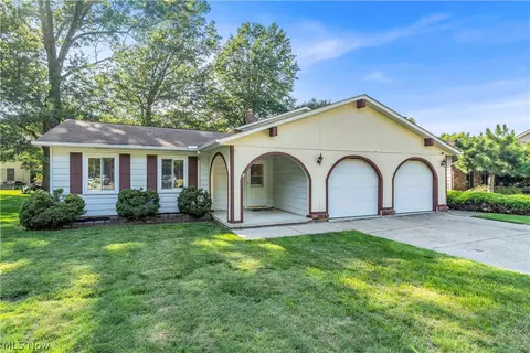23694 Samuel Dr, Euclid, OH 44143