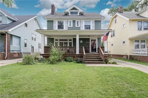 3288 Tullamore Rd, Cleveland Heights, OH 44118
