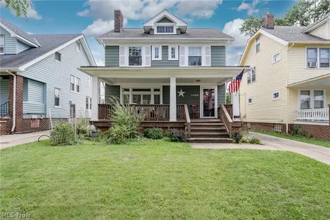 3288 Tullamore Rd, Cleveland Heights, OH 44118
