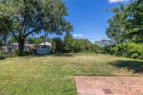 Exterior - 10810 Windham Rd, Parma, OH 44130 photo 6 of 6