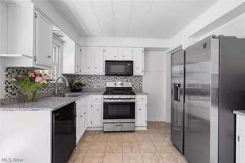 Kitchen - 10810 Windham Rd, Parma, OH 44130 photo 1 of 4