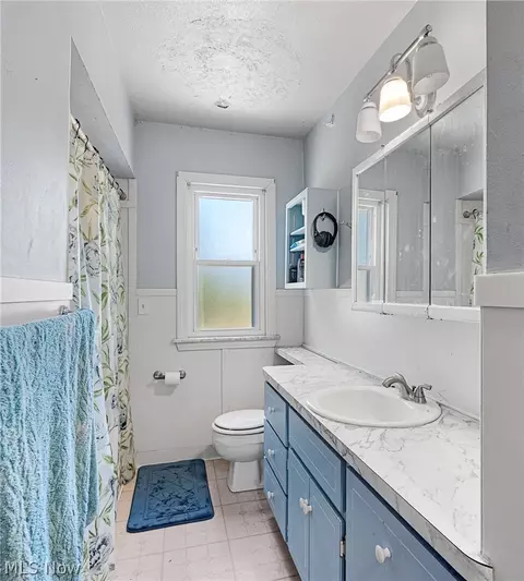 Bath - 10810 Windham Rd, Parma, OH 44130 photo 1 of 3