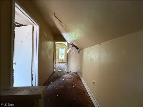 Entry Way - 314 E 26th St, Lorain, OH 44055 photo 3 of 3