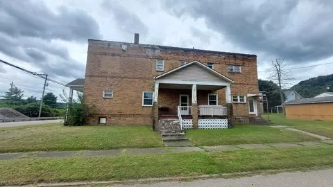 112 Woodmont Avenue Ave, Steubenville, OH 43952