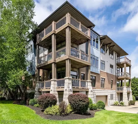 1403 Copper Trce #205, Cleveland Heights, OH 44118