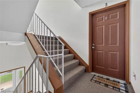 Entry Way - 7380 Eisenhower Dr #3, Boardman, OH 44512 photo 3 of 3