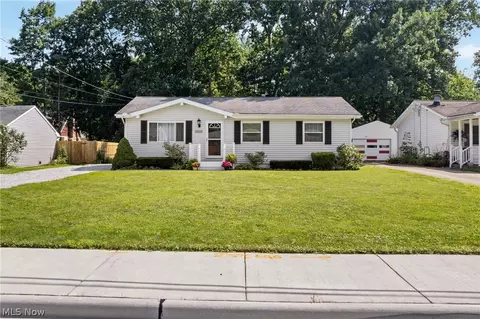 3316 Herbert St, Mogadore, OH 44260