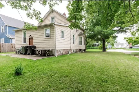 Exterior - 175 Spruce St, Elyria, OH 44035 photo 8 of 9