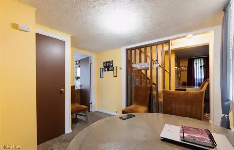 Entry Way - 175 Spruce St, Elyria, OH 44035 photo 1 of 2
