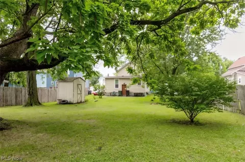 Exterior - 175 Spruce St, Elyria, OH 44035 photo 7 of 9