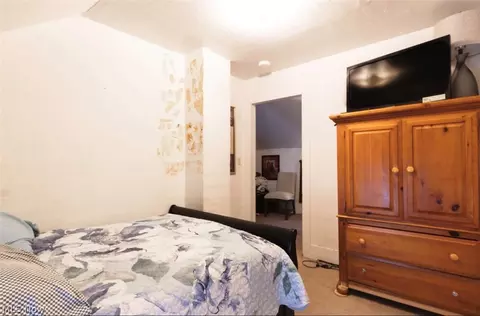 Bedroom - 175 Spruce St, Elyria, OH 44035 photo 3 of 5