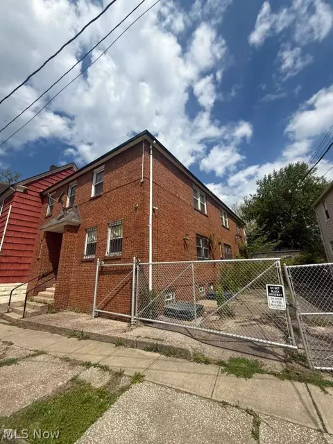 1261 E 71st St E, Cleveland, OH 44103